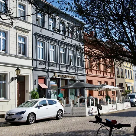 Gasthuis Bilderbuchcafe - Markt 7