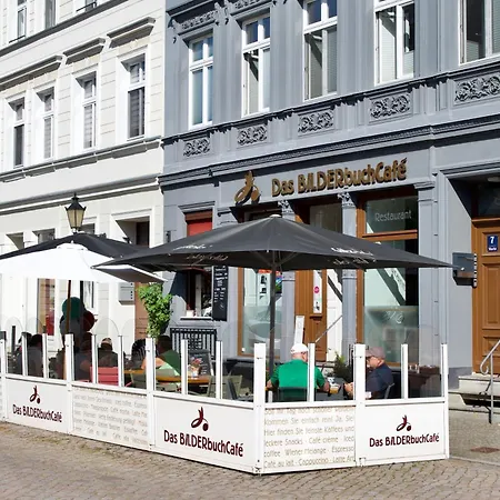 Gasthuis Bilderbuchcafe - Markt 7 *