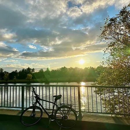 Bilderbuchcafe - Markt 7 Konukevi 3*